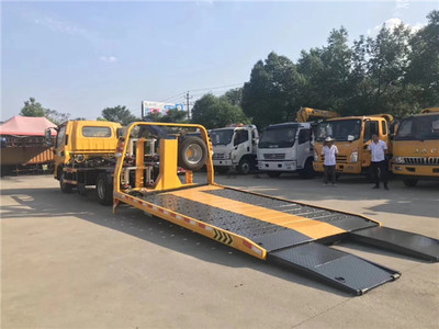 昆明市拖吊道路救援车与一拖一道路事故救援车销售指南